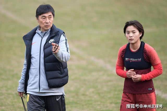 你才是最准的！朱俊龙首节出战5分钟 三分2中2拿到6分